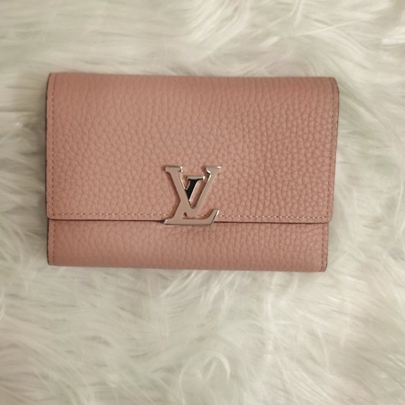 SOLD SOLD!Brand New! LV Capucines Trifold Compact Wallet Magnolia Pink (Full In) - Picture 2 of 10